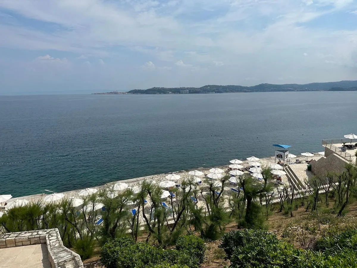 Family Apartment & Outside Pool & Sea View Savudrija